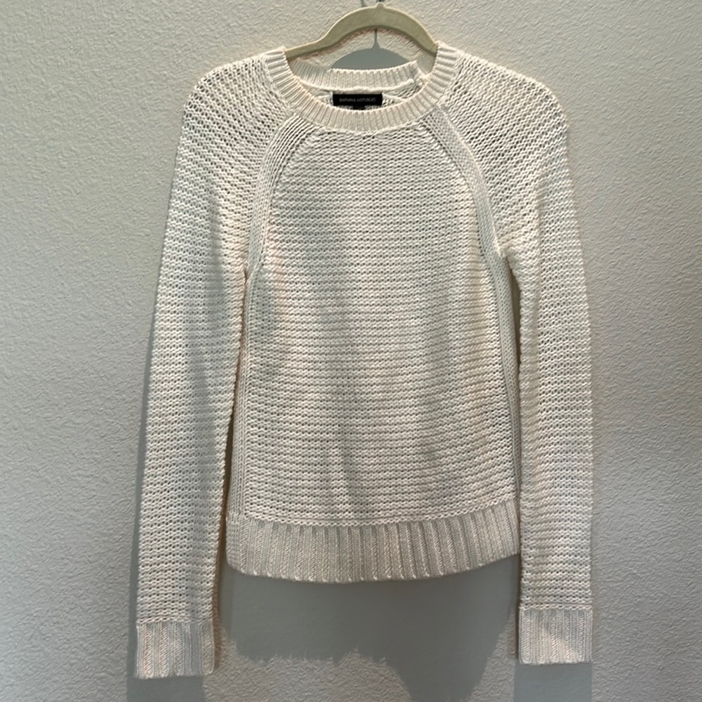 Cream Banana Republic thick soft sweater